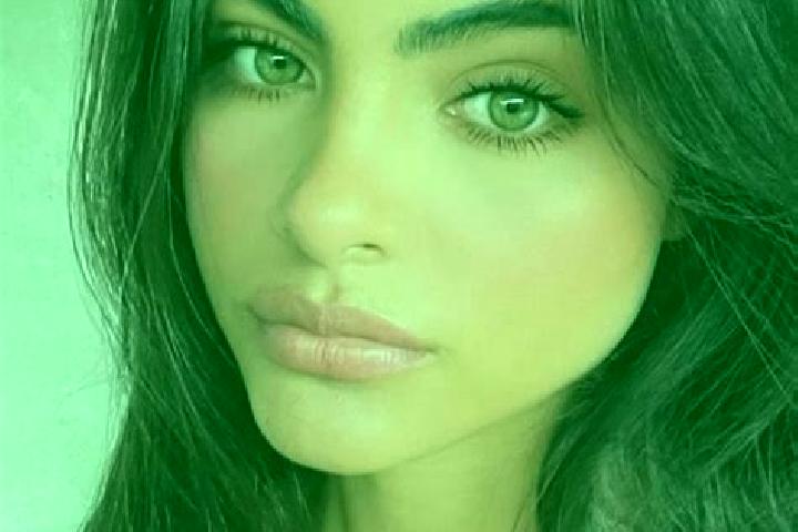 Victoria, 21, a black green-eyed indian companion based in Gironville-sur-Essonne. Offering Erotic Massage, 69, Prostate Massage. Available for incall and ou...