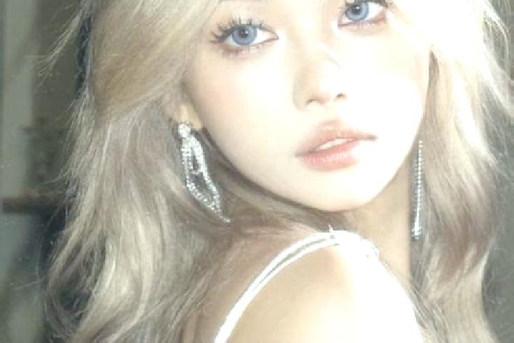 Victoria, 21, a blonde amber-eyed asian companion based in Bartonville. Offering Dinner Date, Travel Companion, Striptease. Available for incall and outcall,...