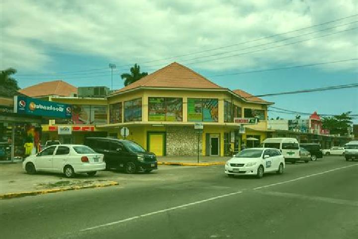 Victoria, 21 — Escort in Barrett Town, Jamaica