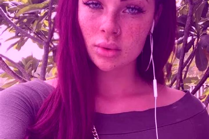 Victoria, 22, a auburn amber-eyed ebony companion based in Cereceda de la Sierra. Offering Dinner Date, Roleplay, Erotic Massage, A-Level, 69. Available for ...