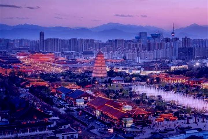 Victoria, 22 — Escort in Xi Xian, China