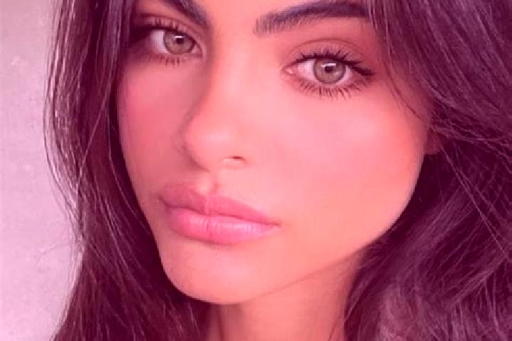 Victoria, 23, a auburn grey-eyed indian companion based in Baizhuangji. Offering CIM, Massage, Duos. Available for incall and outcall, overnight bookings ava...