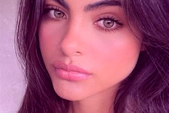 Victoria, 23, a chestnut dark-eyed latina companion based in Dixmont. Offering Girlfriend Experience, BDSM. Available for incall and outcall, day and evening...