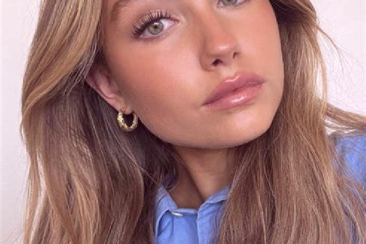 Victoria, 23, a dark blonde green-eyed caribbean companion based in Oualalde. Offering Overnight, Couples, Party Girl, Deep French Kissing. Available for inc...