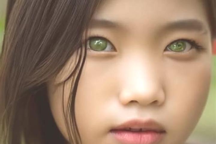 Victoria, 23, a red green-eyed asian companion based in Satteldorf. Offering Dinner Date, Overnight, Tantra. Available for incall and outcall, overnight book...
