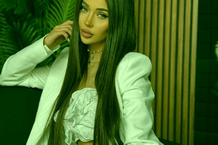 Victoria, 23 — Escort in Davtashen, Armenia