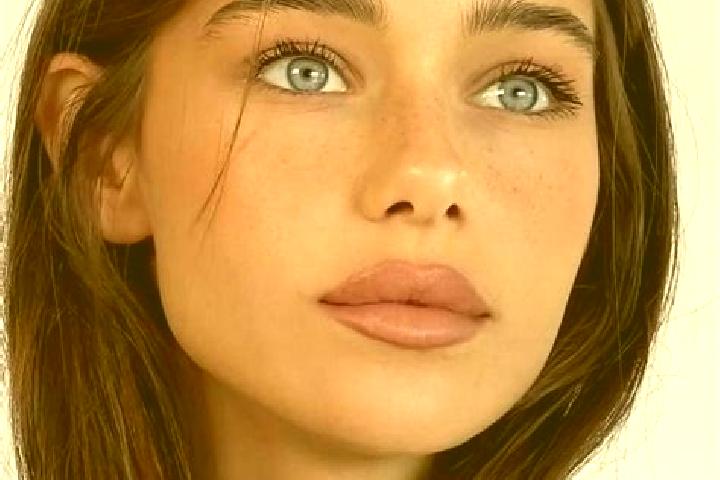 Victoria, 24, a brunette brown-eyed indian companion based in Bagolieoua. Offering Tantra, Deep French Kissing, Overnight. Available for incall and outcall, ...