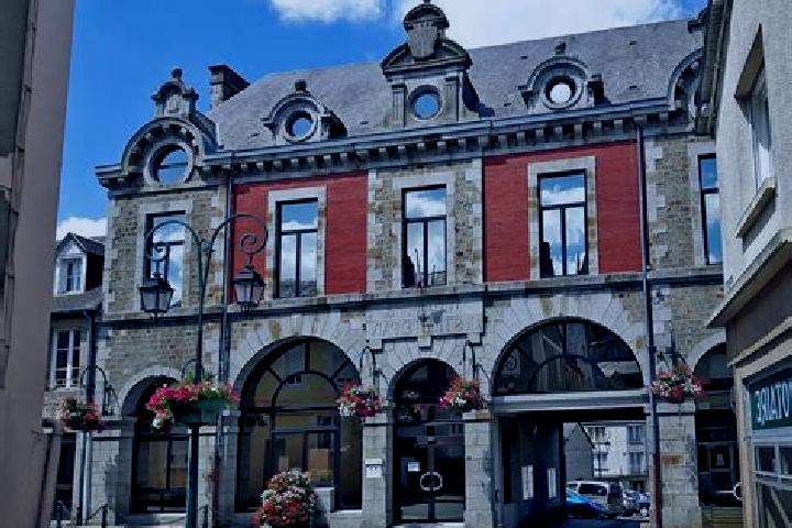 Victoria, 24 — Escort in Le Teilleul, France