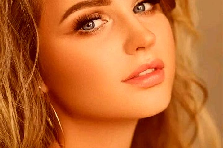 Victoria, 25, a dark blonde blue-eyed caucasian companion based in Langkir. Offering Dinner Date, GFE, Party Girl, Duos, Fetish. Available for incall and out...