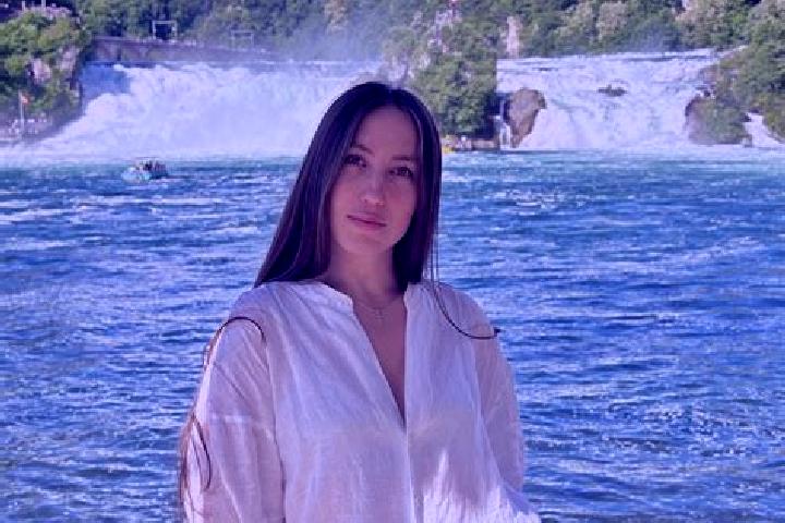Victoria, 25 — Escort in Pfaeffikon, Switzerland