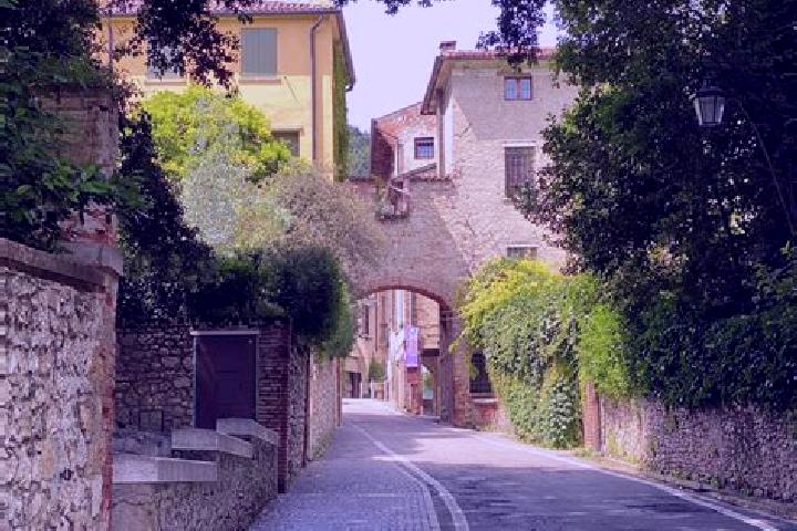 Victoria, 26 — Escort in Asolo, Italy
