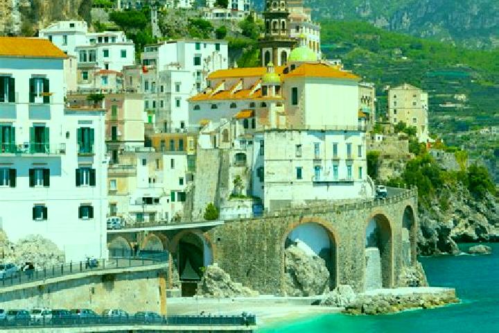 Victoria, 26 — Escort in Tenno, Italy