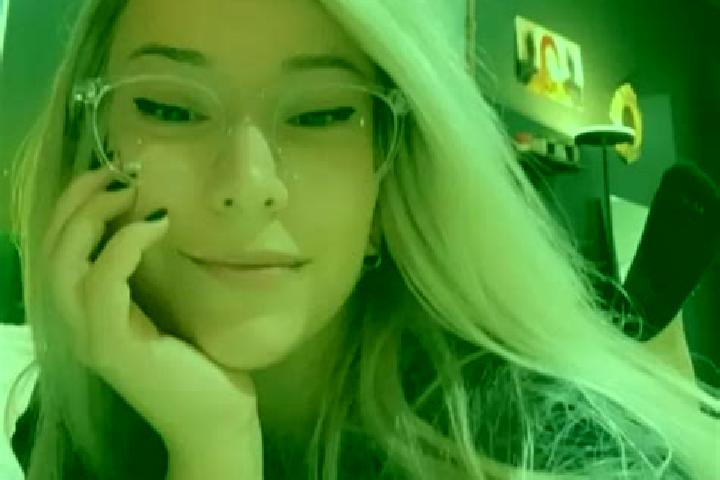 Victoria, 27, a blonde dark-eyed slavic companion based in Dasu. Offering OWO, GFE, Deep French Kissing, Erotic Massage. Available for incall and outcall, ov...