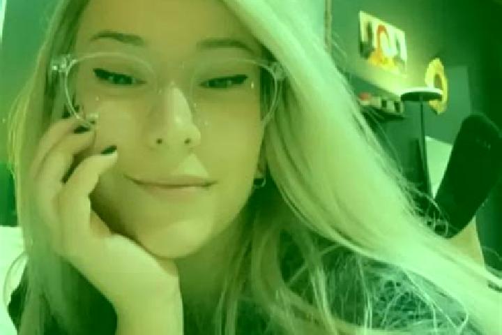 Victoria, 27, a blonde grey-eyed asian companion based in Old Shinyanga. Offering Erotic Massage, Domination, Fetish, Deep French Kissing. Available for inca...