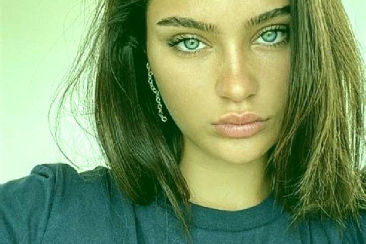 Victoria, 27, a brunette dark-eyed indian companion based in Bennhausen. Offering BDSM, Overnight, Roleplay. Available for incall and outcall, overnight book...