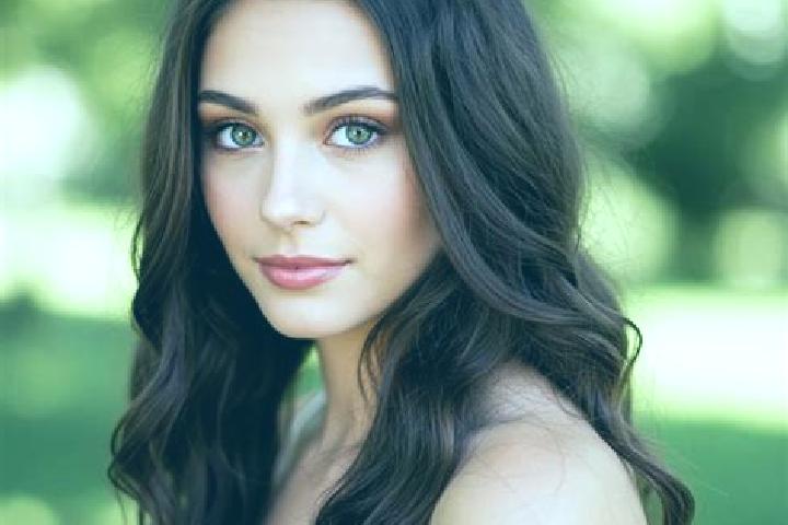 Victoria, 27, a brunette hazel-eyed european companion based in Les Arcs. Offering Striptease, Girlfriend Experience, Overnight, GFE, A-Level. Available for ...