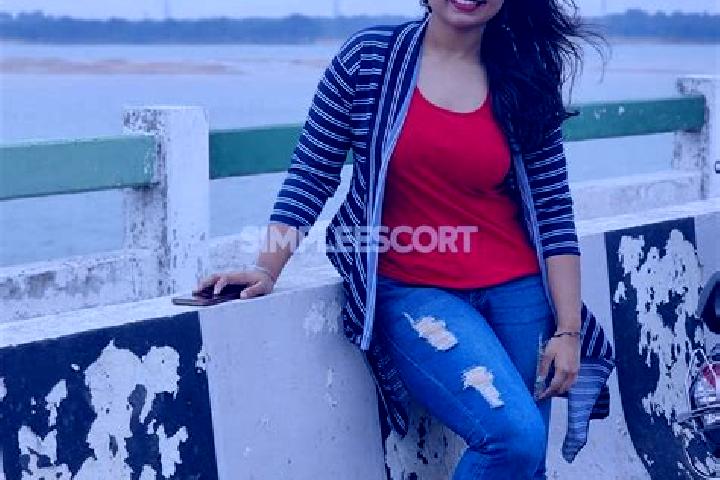 Victoria, 27 — Escort in Sangli, India