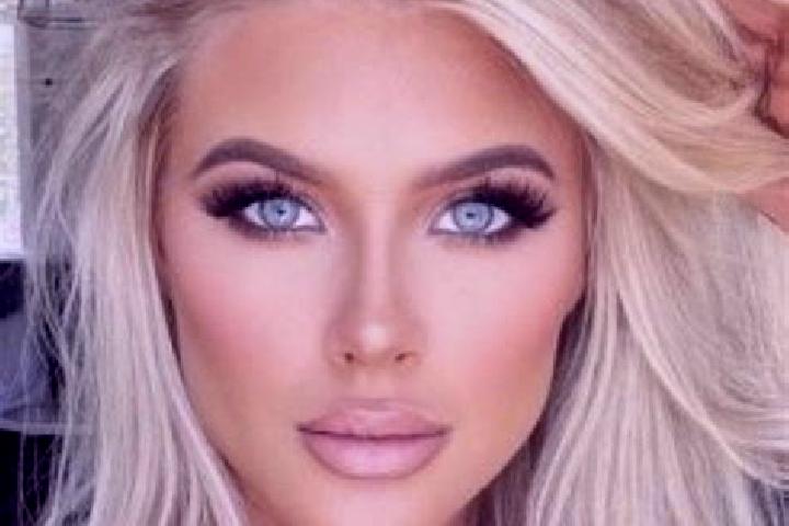 Victoria, 28, a platinum blonde brown-eyed ebony companion based in Caprese Michelangelo. Offering Prostate Massage, A-Level, BDSM, Couples. Available for in...