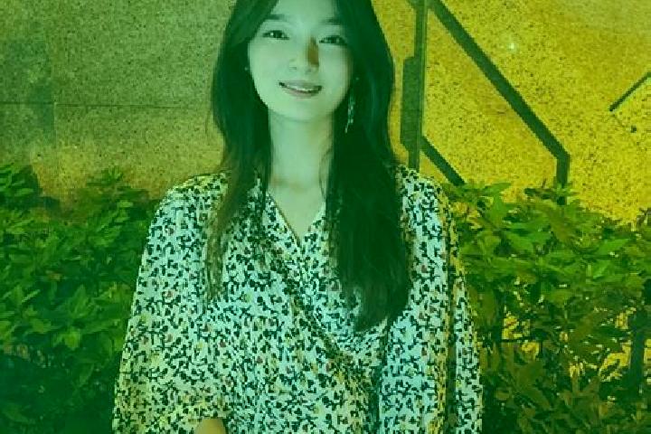 Victoria, 28 — Escort in Quanfu, China