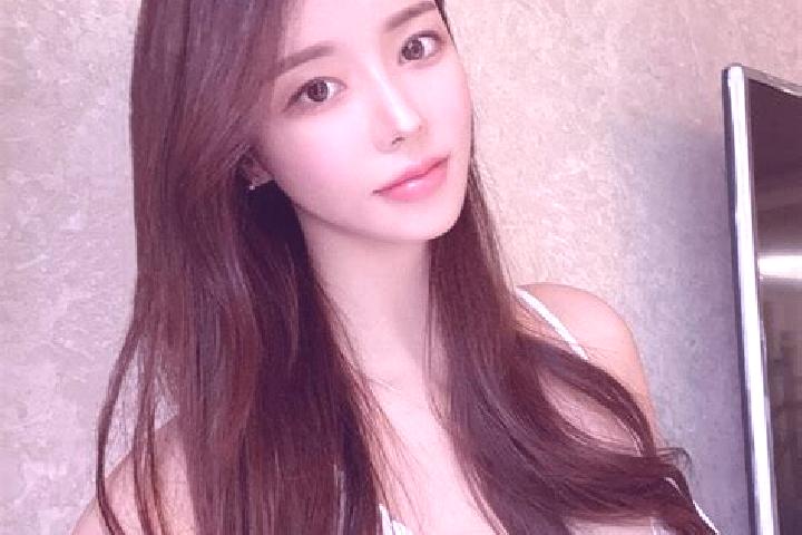Victoria, 29 — Escort in Yokoshiba, Japan