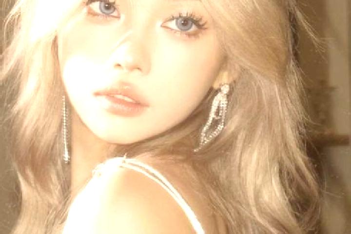 Victoria, 31, a blonde grey-eyed asian companion based in Auzebosc. Offering Domination, GFE. Available for incall and outcall, overnight bookings available.