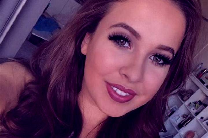 Victoria, 31, a dark blonde brown-eyed indian companion based in Meslay-du-Maine. Offering A-Level, Erotic Massage, GFE. Available for incall and outcall, ov...