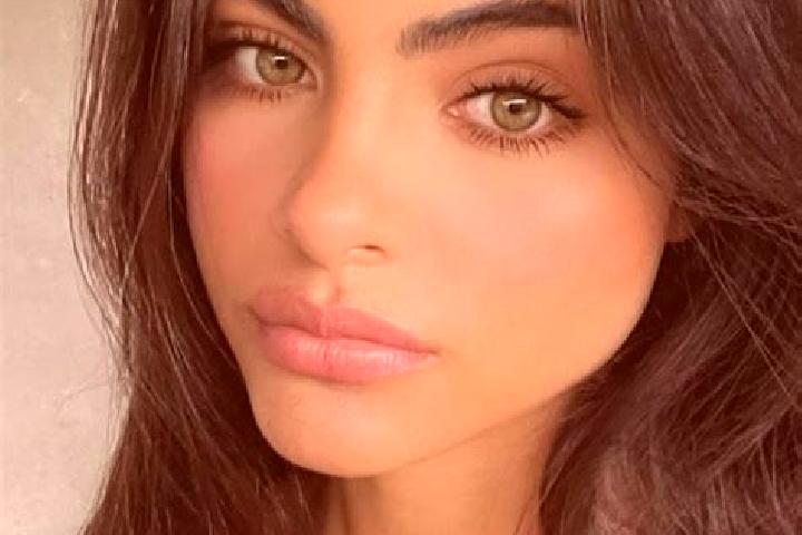 Victoria, 31, a red dark-eyed indian companion based in Cuautlita. Offering Striptease, BDSM, GFE. Available for incall and outcall, day and evening dates.