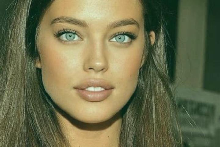 Victoria, 32, a chestnut green-eyed mediterranean companion based in Naolinco de Victoria. Offering Prostate Massage, A-Level. Available for incall and outca...