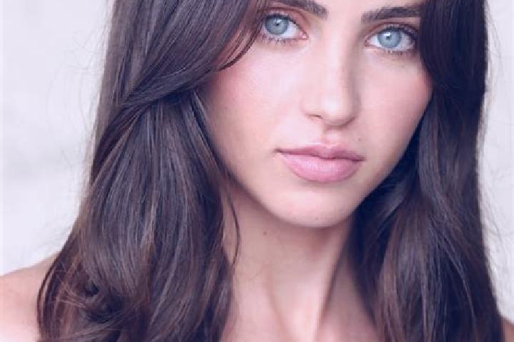 Victoria, 33, a auburn dark-eyed european companion based in Quirihue. Offering Domination, Overnight, Striptease. Available for incall and outcall, day and ...