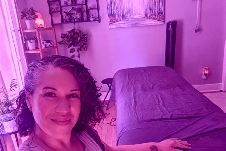 Victoria, 33, a blonde grey-eyed ebony companion based in Fairmont City. Offering BDSM, Massage, Fetish, Prostate Massage. Available for incall and outcall, ...