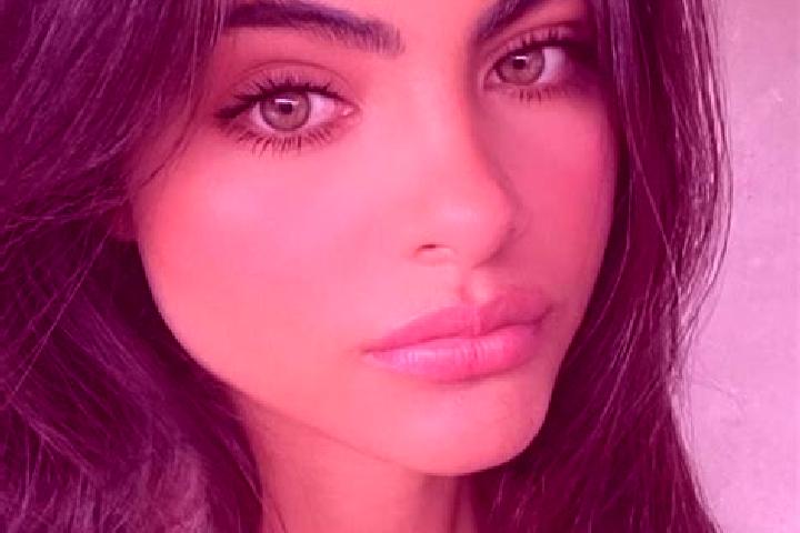 Victoria, 33, a chestnut green-eyed indian companion based in Bocholtz. Offering Girlfriend Experience, Couples, Tantra, Fetish. Available for incall and out...