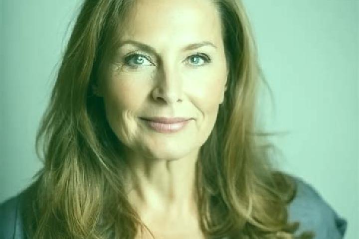 Victoria, 33, a chestnut grey-eyed caucasian companion based in Alsemberg. Offering A-Level, Massage, Roleplay, GFE, Party Girl. Available for incall and out...