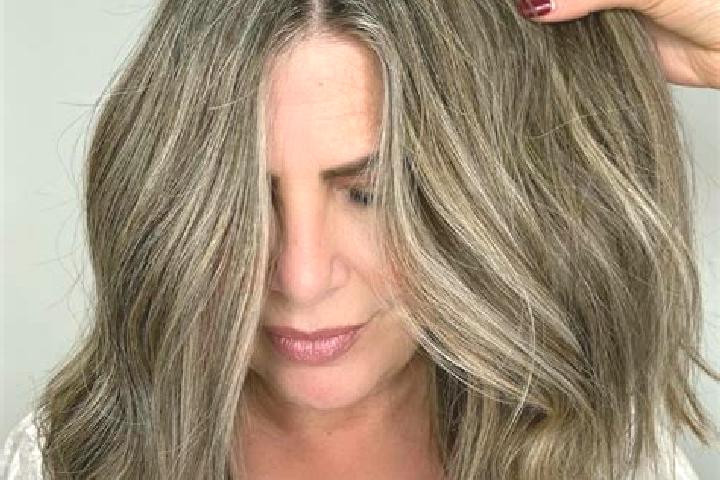 Victoria, 33, a dark blonde grey-eyed indian companion based in Chum Phae. Offering CIM, Travel Companion, Deep French Kissing. Available for incall and outc...