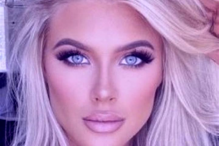 Victoria, 33, a platinum blonde dark-eyed middle eastern companion based in Ancone. Offering CIM, Massage, Striptease, Erotic Massage. Available for incall a...
