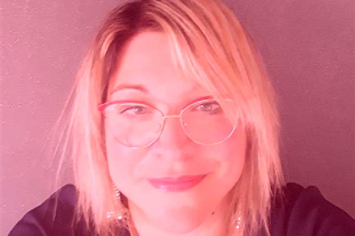 Victoria, 33 — Escort in Beaumont-les-Autels, France