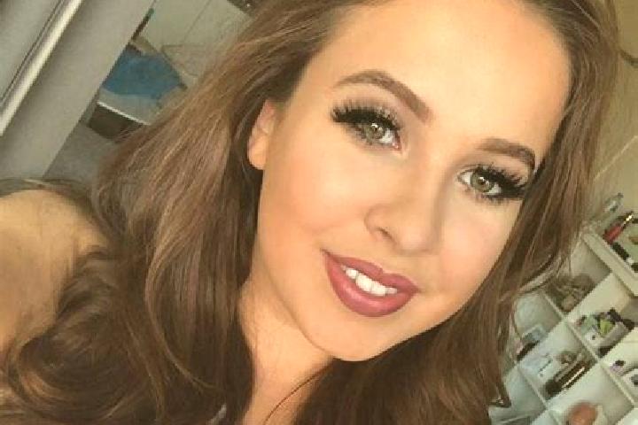 Victoria, 34, a auburn brown-eyed european companion based in Shramkivka. Offering Prostate Massage, Travel Companion, OWO, BDSM. Available for incall and ou...