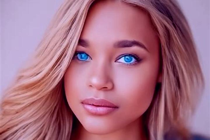 Victoria, 34, a blonde blue-eyed latina companion based in Salcahuasi. Offering CIM, 69, GFE, Roleplay, Prostate Massage. Available for incall and outcall, o...