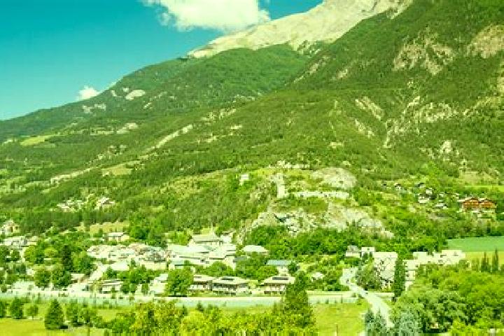 Victoria, 34 — Escort in Jausiers, France