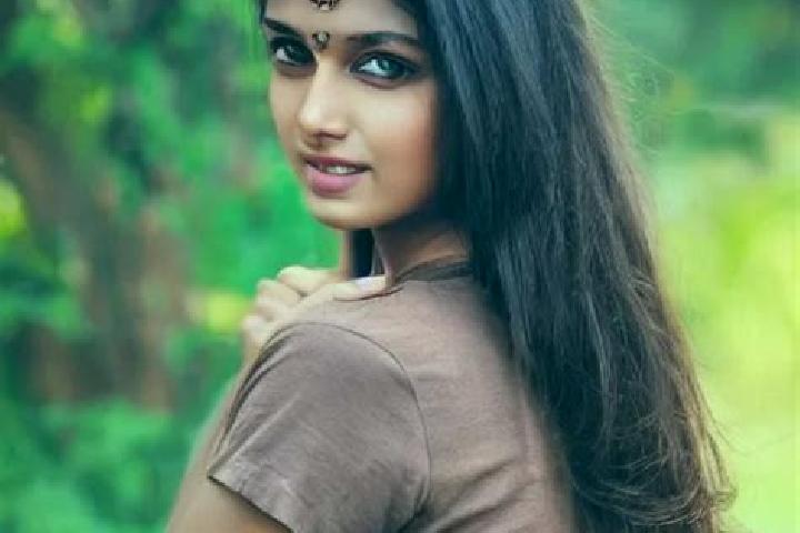 Victoria, 35, a chestnut blue-eyed indian companion based in Yasnaya Polyana. Offering Couples, CIM, Overnight, A-Level, OWO. Available for incall and outcal...