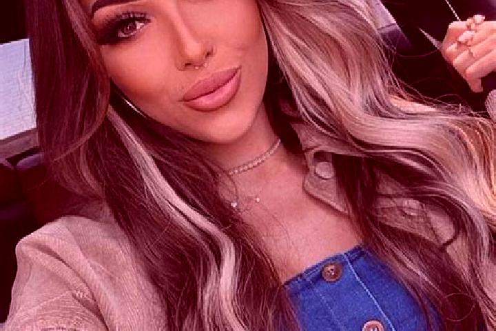 Victoria, 35, a dark blonde brown-eyed european companion based in Baranda. Offering Travel Companion, Party Girl, Fetish, Tantra, Overnight. Available for i...