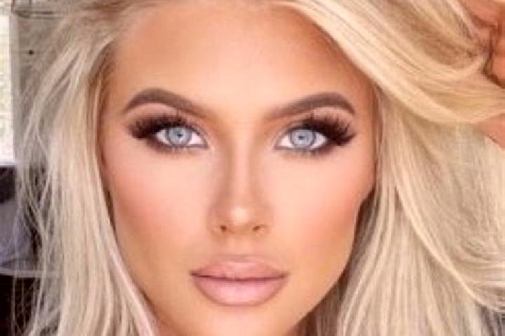 Victoria, 35, a platinum blonde dark-eyed asian companion based in Uzerche. Offering Girlfriend Experience, Striptease, Dinner Date, Couples. Available for i...