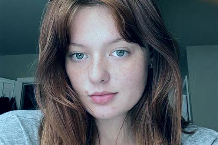 Victoria, 36, a red brown-eyed european companion based in Olawa. Offering Massage, Dinner Date, CIM. Available for incall and outcall, day and evening dates.