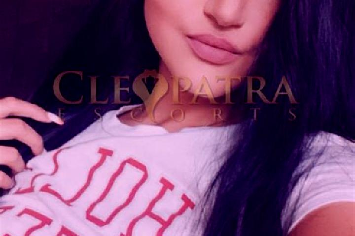 Victoria, 36, a red brown-eyed slavic companion based in Puebla del Salvador. Offering A-Level, OWO, Tantra, Domination, Party Girl. Available for incall and...