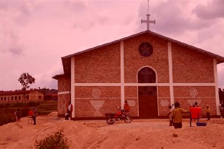 Victoria, 36 — Escort in Eglise Catholique, Centrale GIKO, Rwanda