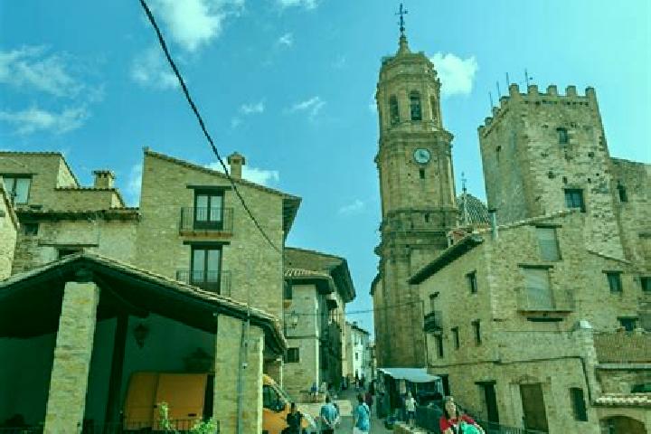 Victoria, 36 — Escort in La Iglesuela del Cid, Spain