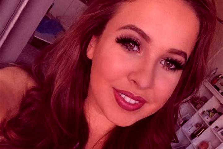 Victoria, 37, a auburn brown-eyed european companion based in Sunshine Gardens. Offering GFE, A-Level, Striptease. Available for incall and outcall, overnigh...