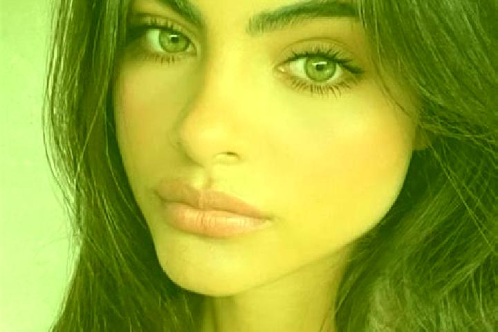Victoria, 37, a brunette grey-eyed indian companion based in Bandamadji-Domba. Offering GFE, Erotic Massage, BDSM, Dinner Date. Available for incall and outc...