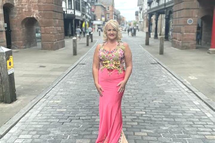 Victoria, 37 — Escort in Knowsley, United Kingdom