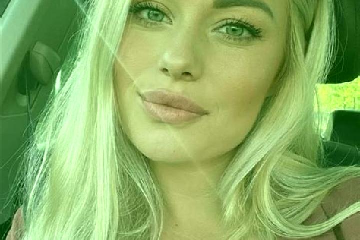 Victoria, 38, a blonde hazel-eyed middle eastern companion based in Shesh Bahreh-ye Bala. Offering CIM, Massage, Erotic Massage. Available for incall and out...