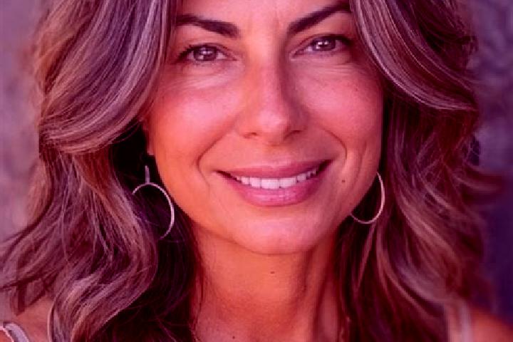 Victoria, 38, a brunette grey-eyed latina companion based in Jutogh. Offering Domination, Overnight, Fetish, Party Girl. Available for incall and outcall, da...